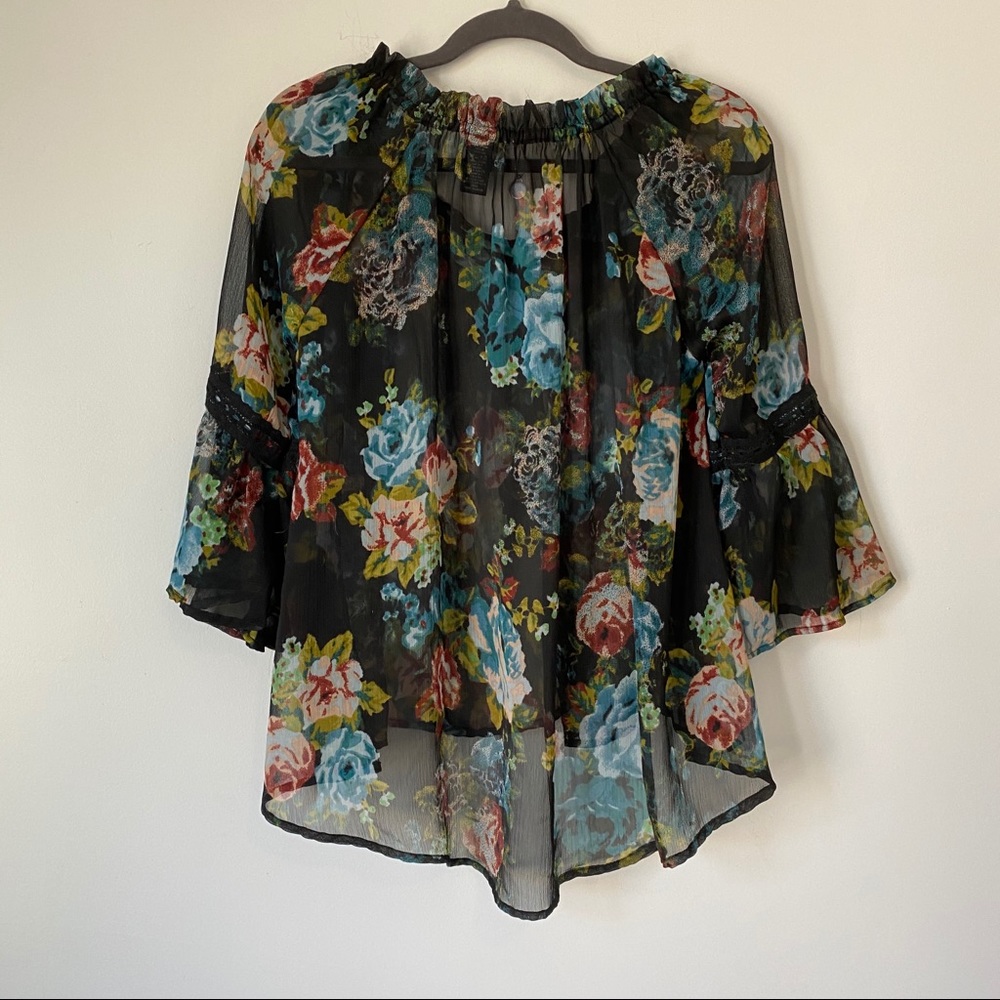 Buckle Blouse - Picture 7 of 9